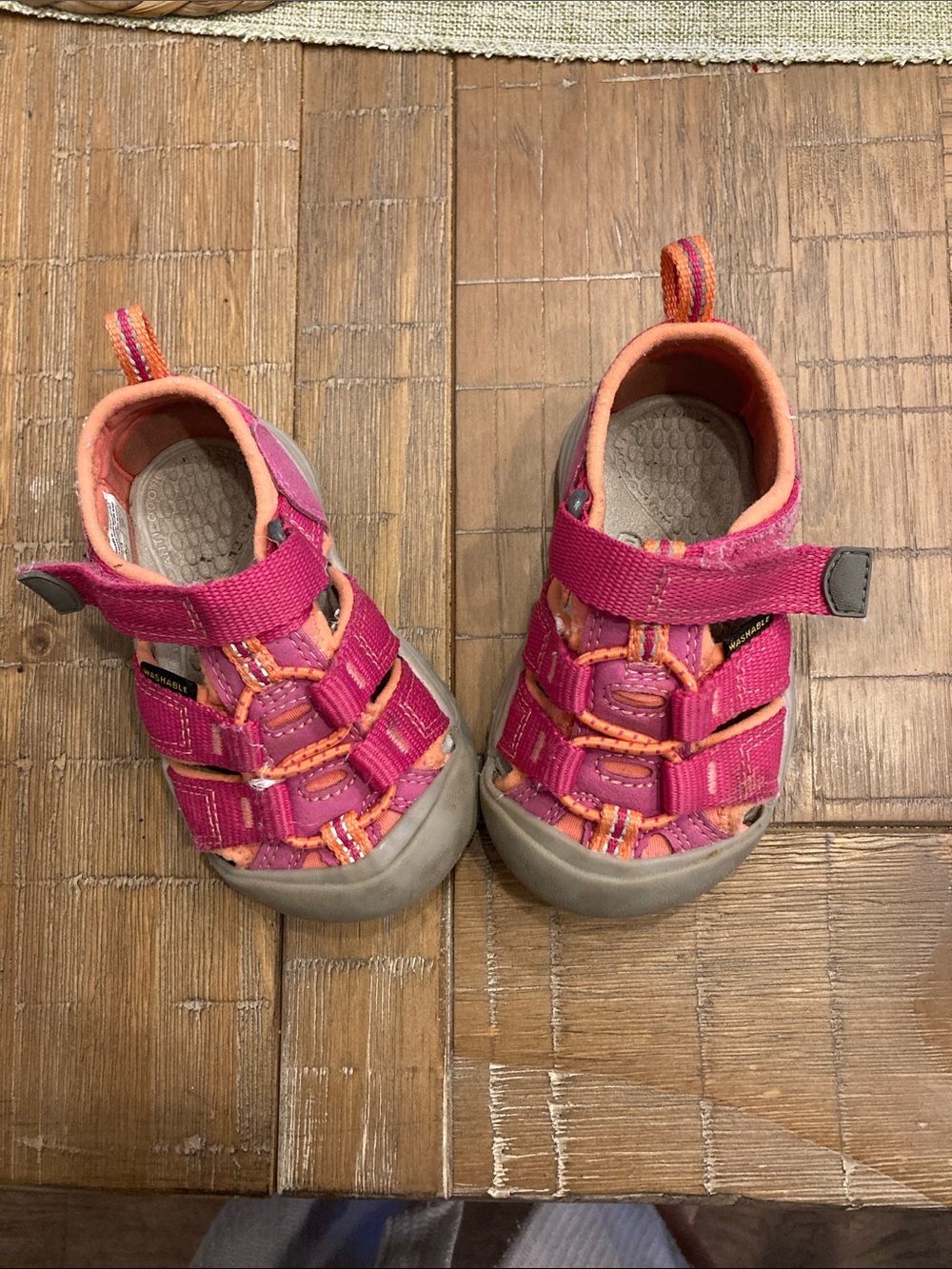 Kids Keen PinkOrange Closed-Toe Sport Sandals VGUC